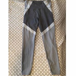 (L) Old Navy Go-Dry High Waisted Leggings